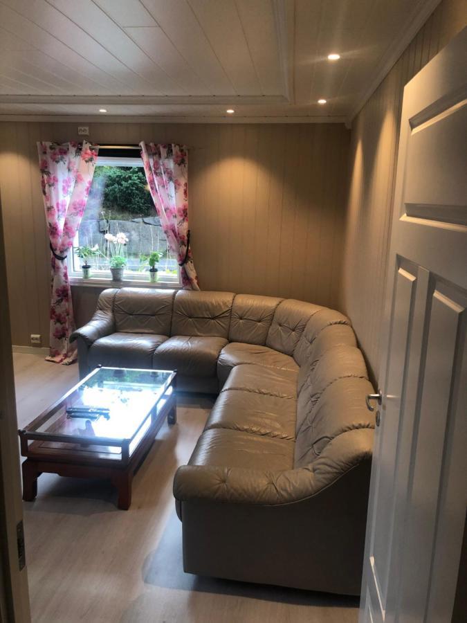 Den Gule Huset Lägenhet Lyngdal Exteriör bild